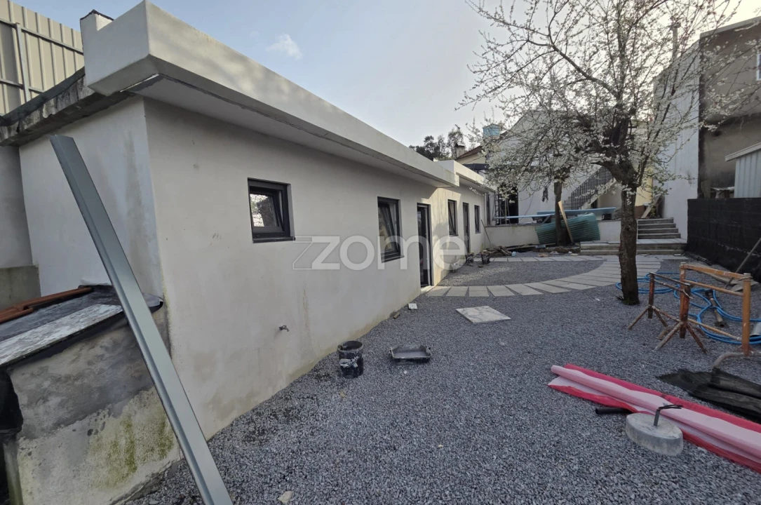 Moradia T9 para Venda em Sanguedo Foto 15