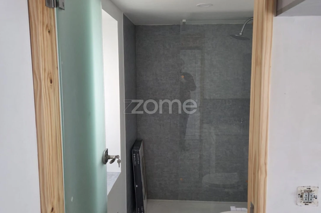 Moradia T9 para Venda em Sanguedo Foto 21