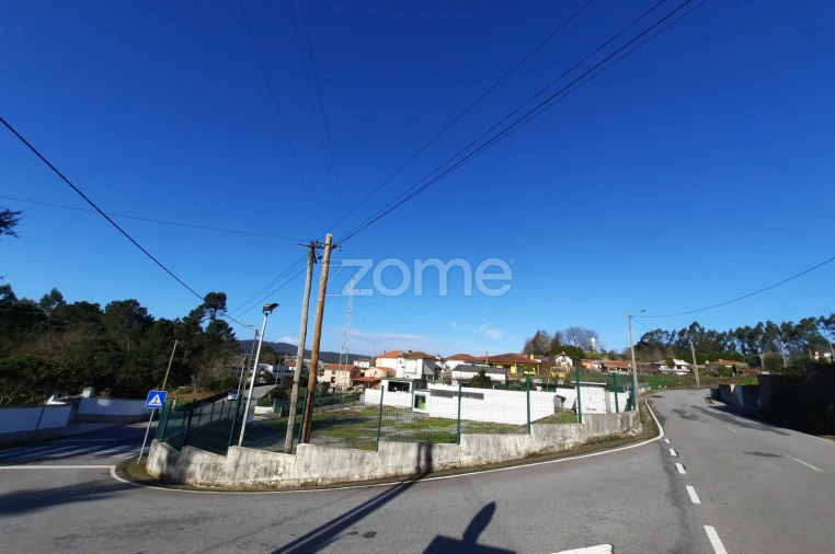 Terreno para Arrendamento em Alvarelhos e Guidões Foto 13