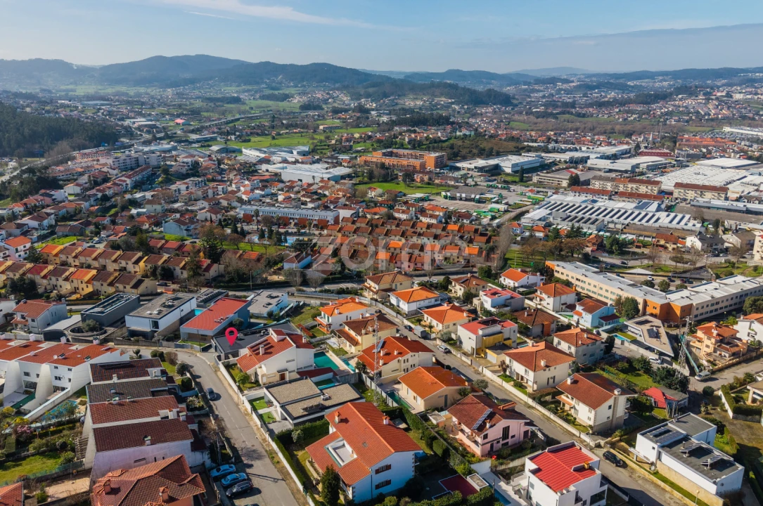 Moradia T3 para Venda em Nogueira, Fraião e Lamaçães Foto 41