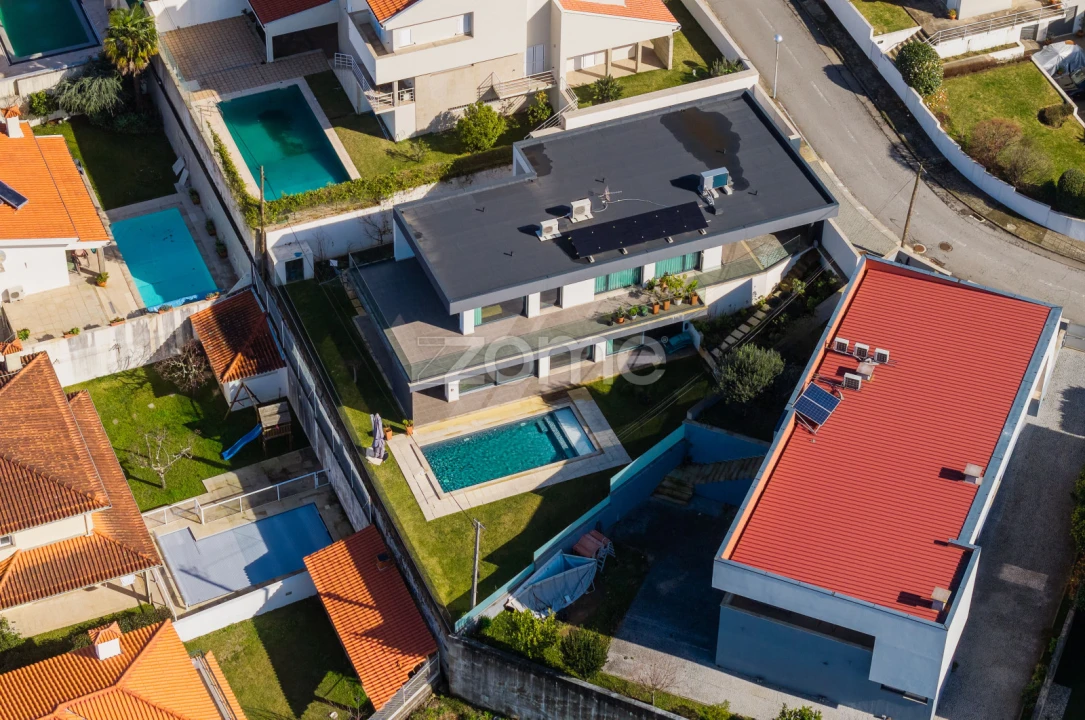 Moradia T3 para Venda em Nogueira, Fraião e Lamaçães Foto 2