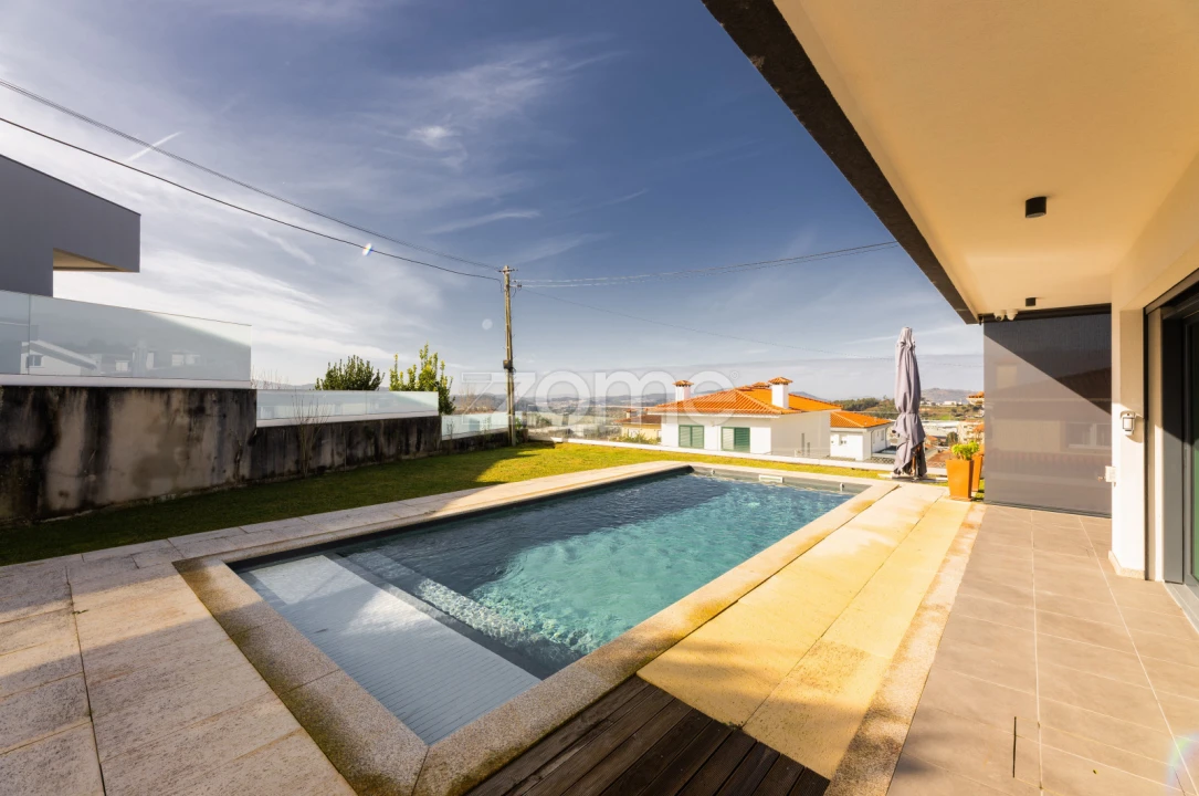 Moradia T3 para Venda em Nogueira, Fraião e Lamaçães Foto 42