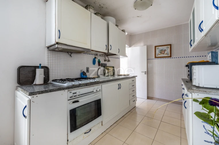 Moradia T4 para Venda em Marrazes e Barosa Foto 4