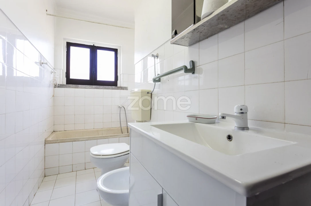 Moradia T5 para Venda em Carcavelos e Parede Foto 25