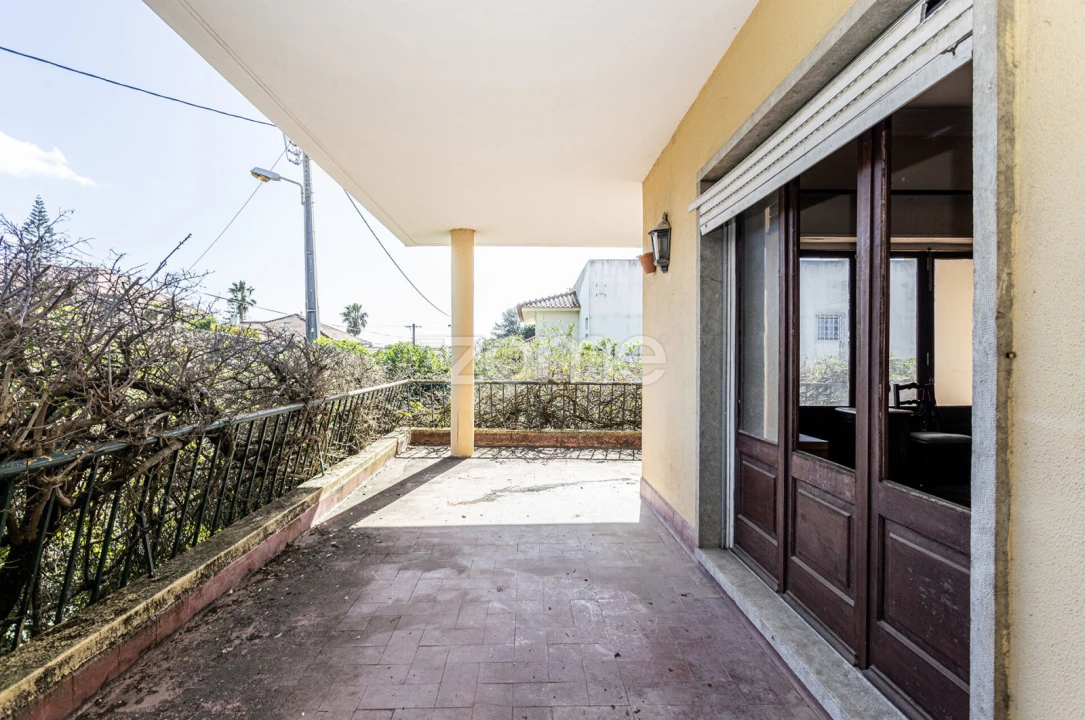 Moradia T5 para Venda em Carcavelos e Parede Foto 31