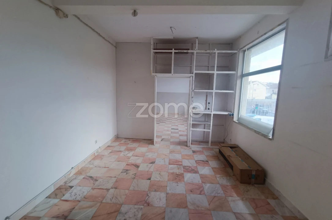 Negócio para Venda em Algueirão-Mem Martins Foto 9