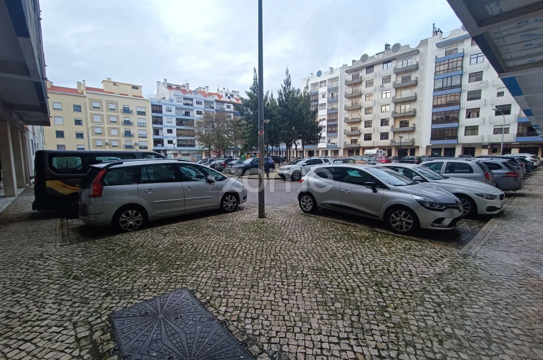 Negócio para Venda em Algueirão-Mem Martins Foto 15