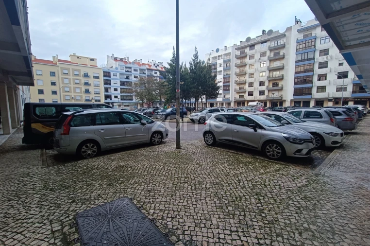 Negócio para Venda em Algueirão-Mem Martins Foto 15