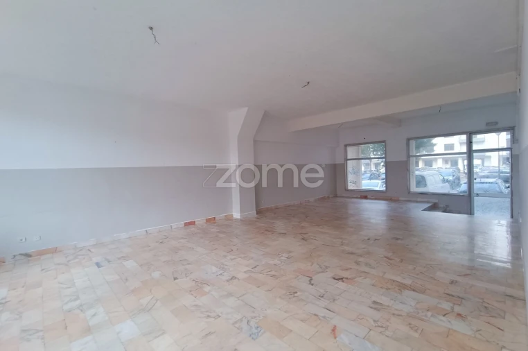 Negócio para Venda em Algueirão-Mem Martins Foto 1