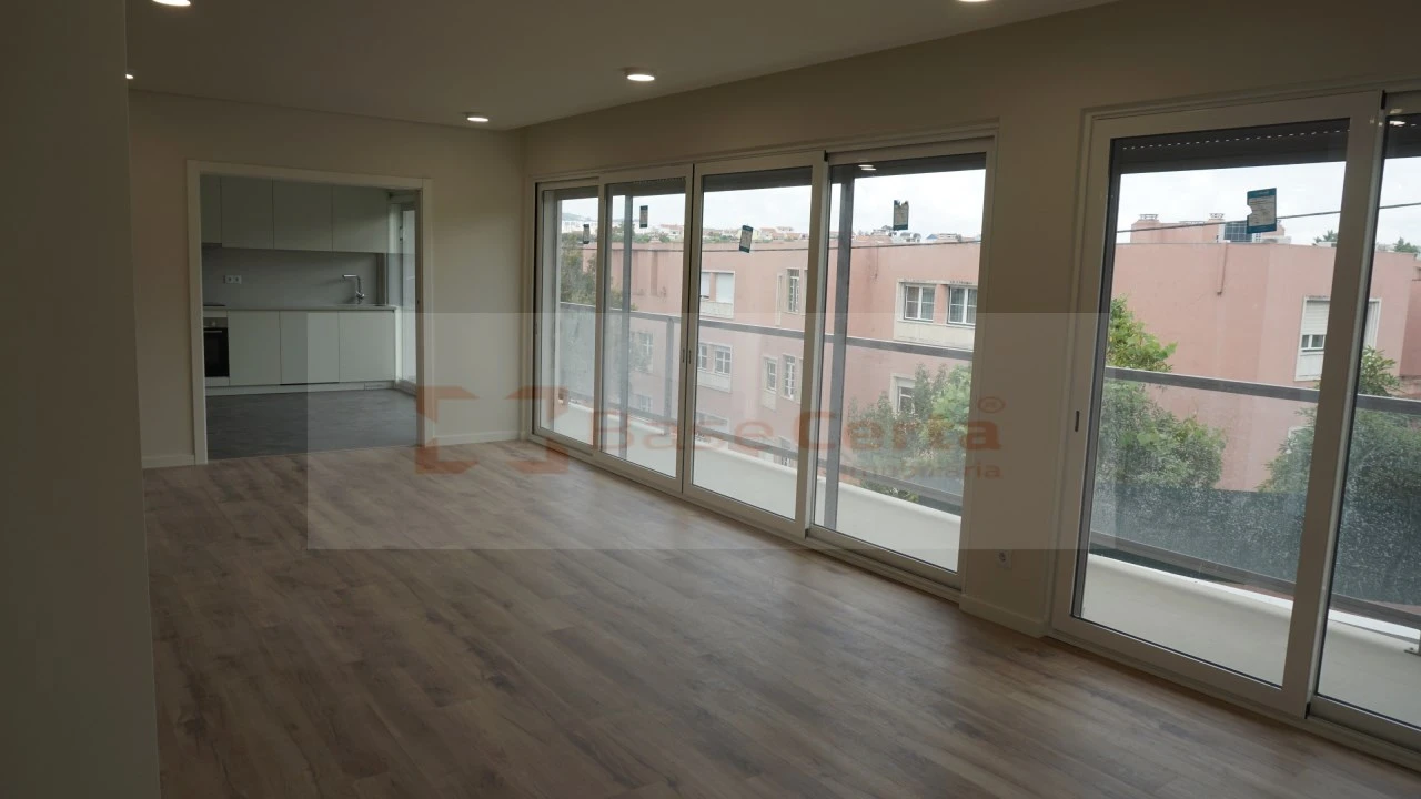 Apartamento T2 para Venda em Santa Clara Foto 19