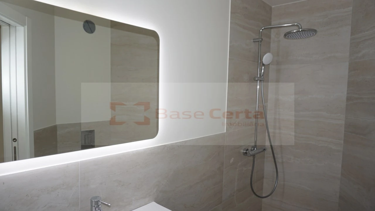 Apartamento T2 para Venda em Santa Clara Foto 25