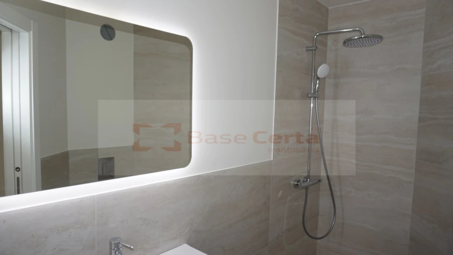 Apartamento T2 para Venda em Santa Clara Foto 25