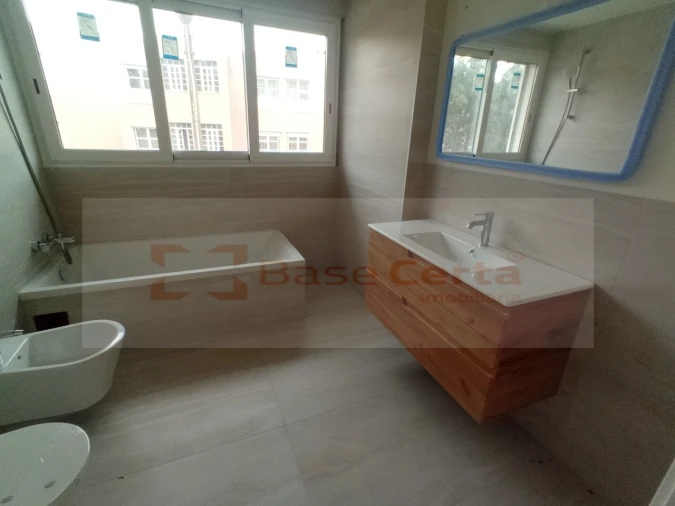 Apartamento T2 para Venda em Santa Clara Foto 11