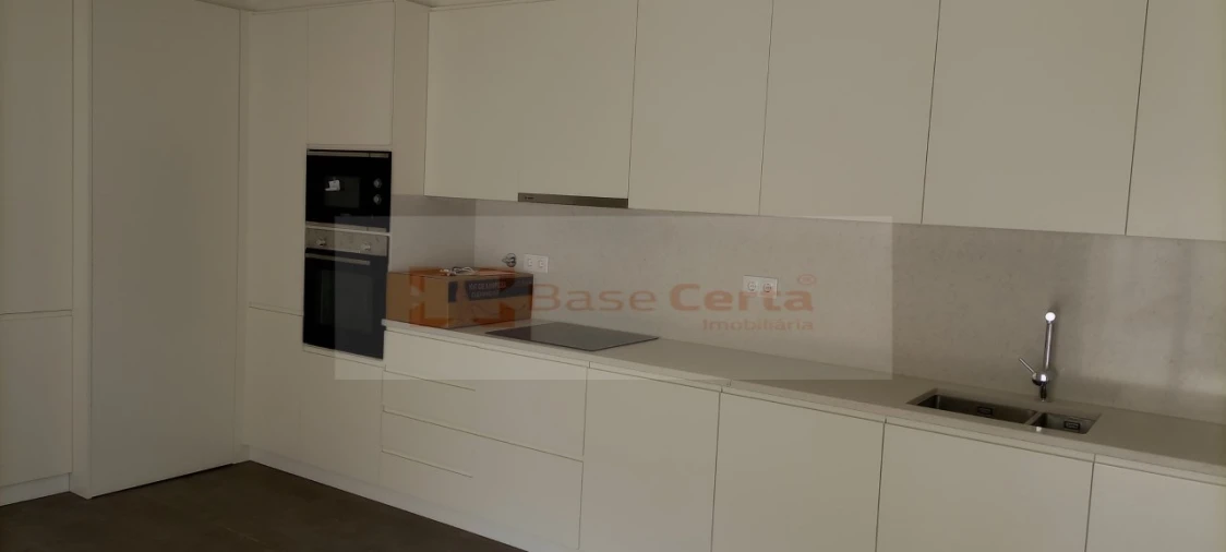 Apartamento T2 para Venda em Santa Clara Foto 2