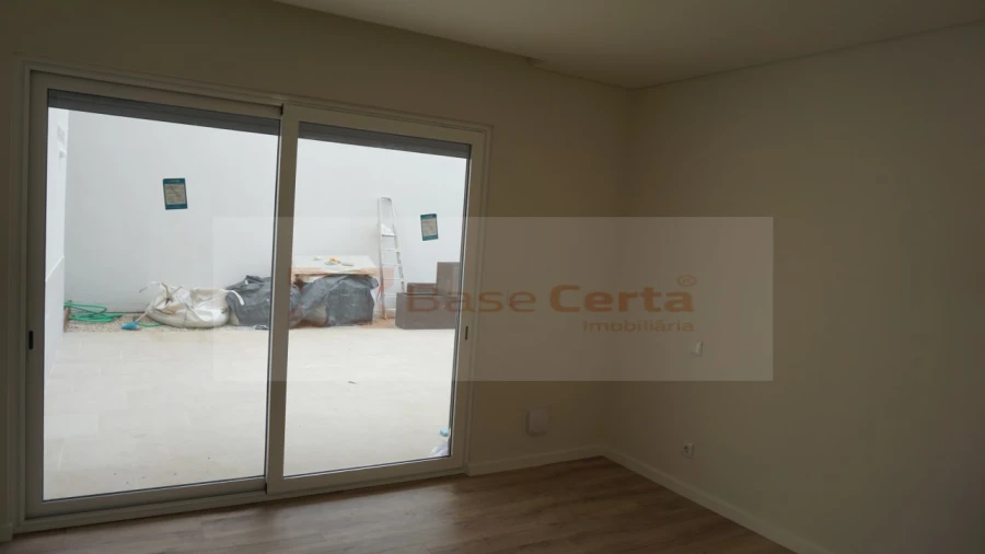 Apartamento T3 para Venda em Almada, Cova da Piedade, Pragal e Cacilhas Foto 18