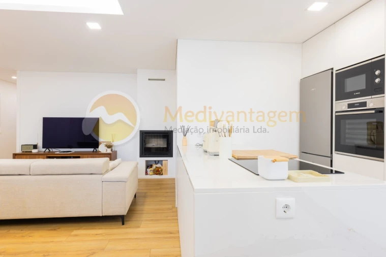 Apartamento T2 para Venda em Nogueiró e Tenões Foto 1