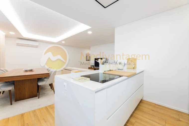 Apartamento T2 para Venda em Nogueiró e Tenões Foto 5