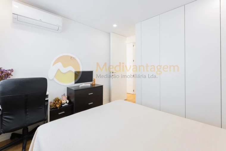 Apartamento T2 para Venda em Nogueiró e Tenões Foto 18