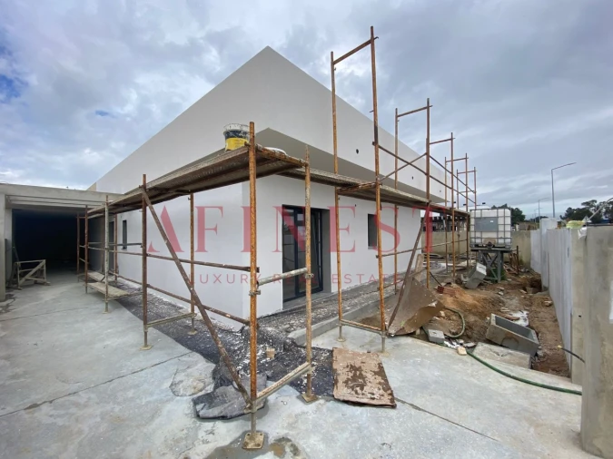 Moradia T4 para Venda em Quinta do Anjo Foto 3