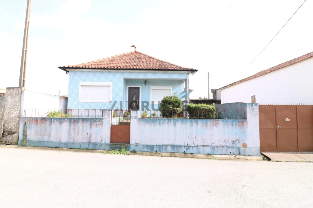 Moradia T3 para Venda em São Bernardo Foto 1