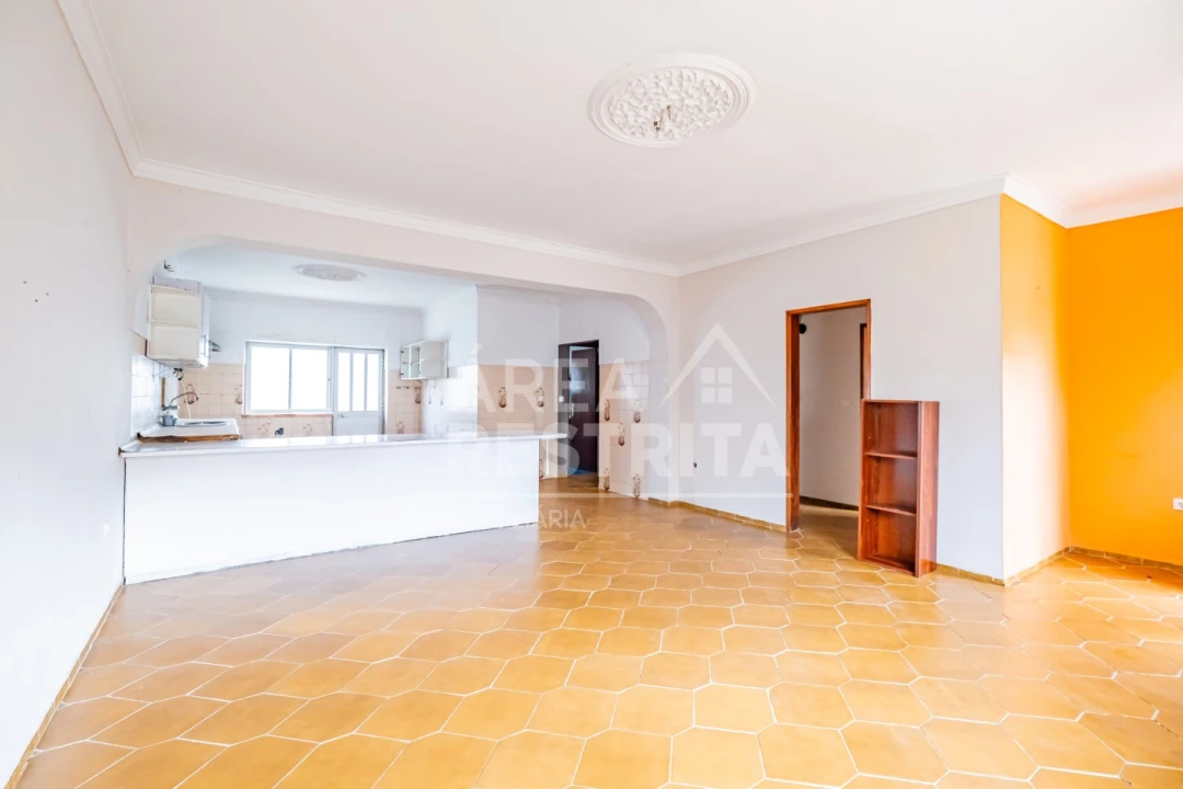 Moradia T5 para Venda em Quinta do Conde Foto 3