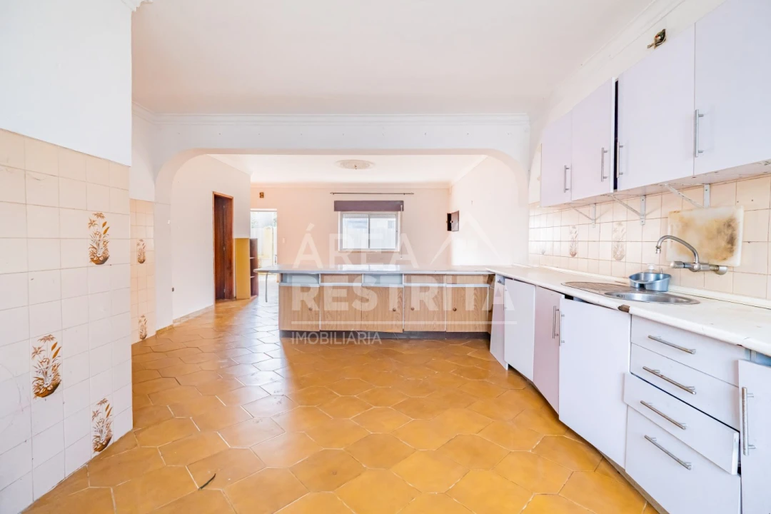 Moradia T5 para Venda em Quinta do Conde Foto 8