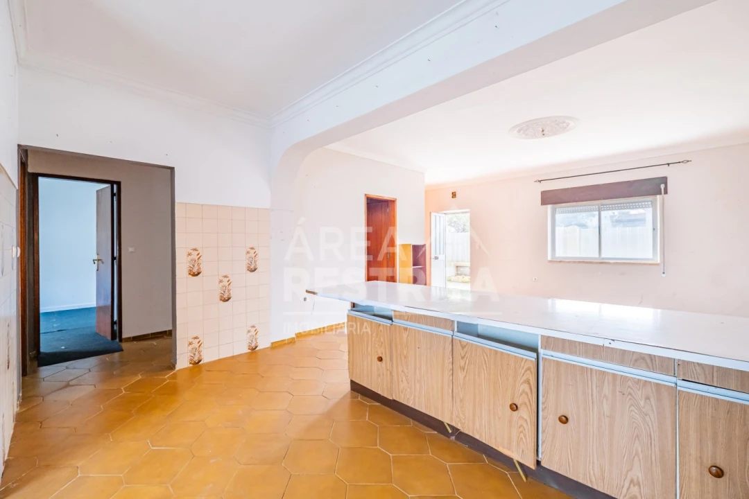 Moradia T5 para Venda em Quinta do Conde Foto 9