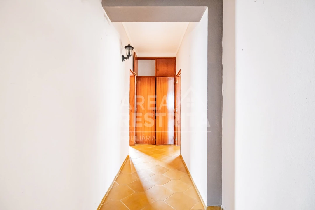 Moradia T5 para Venda em Quinta do Conde Foto 10