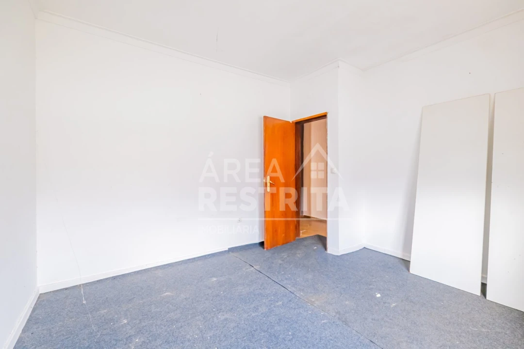 Moradia T5 para Venda em Quinta do Conde Foto 21