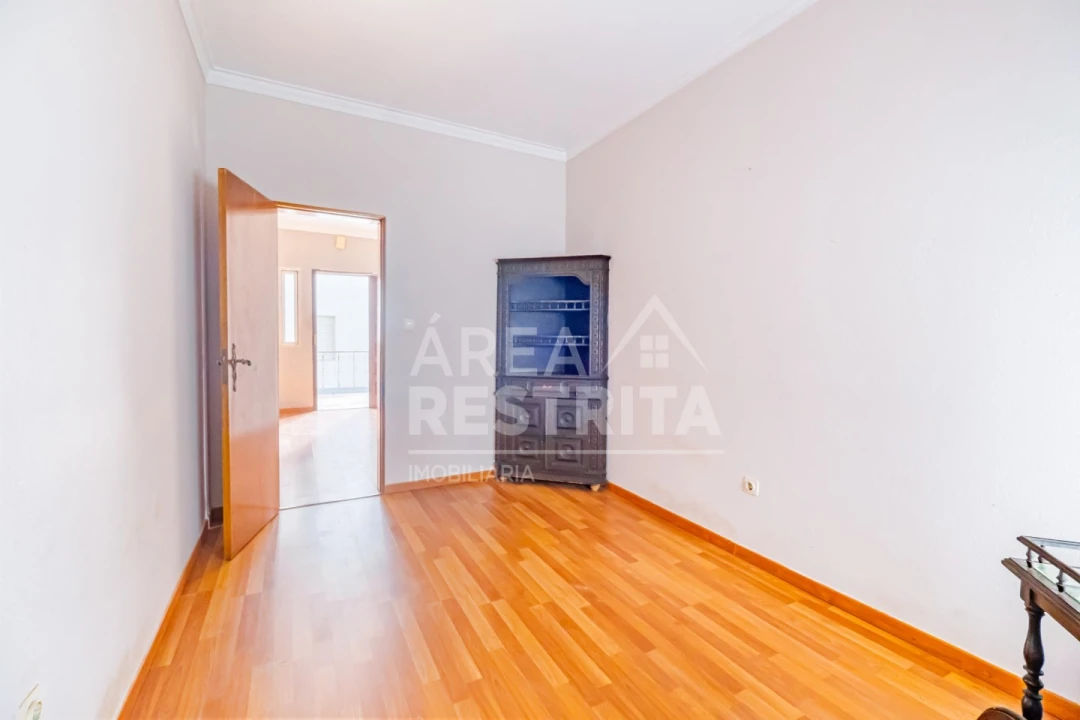 Moradia T5 para Venda em Quinta do Conde Foto 29