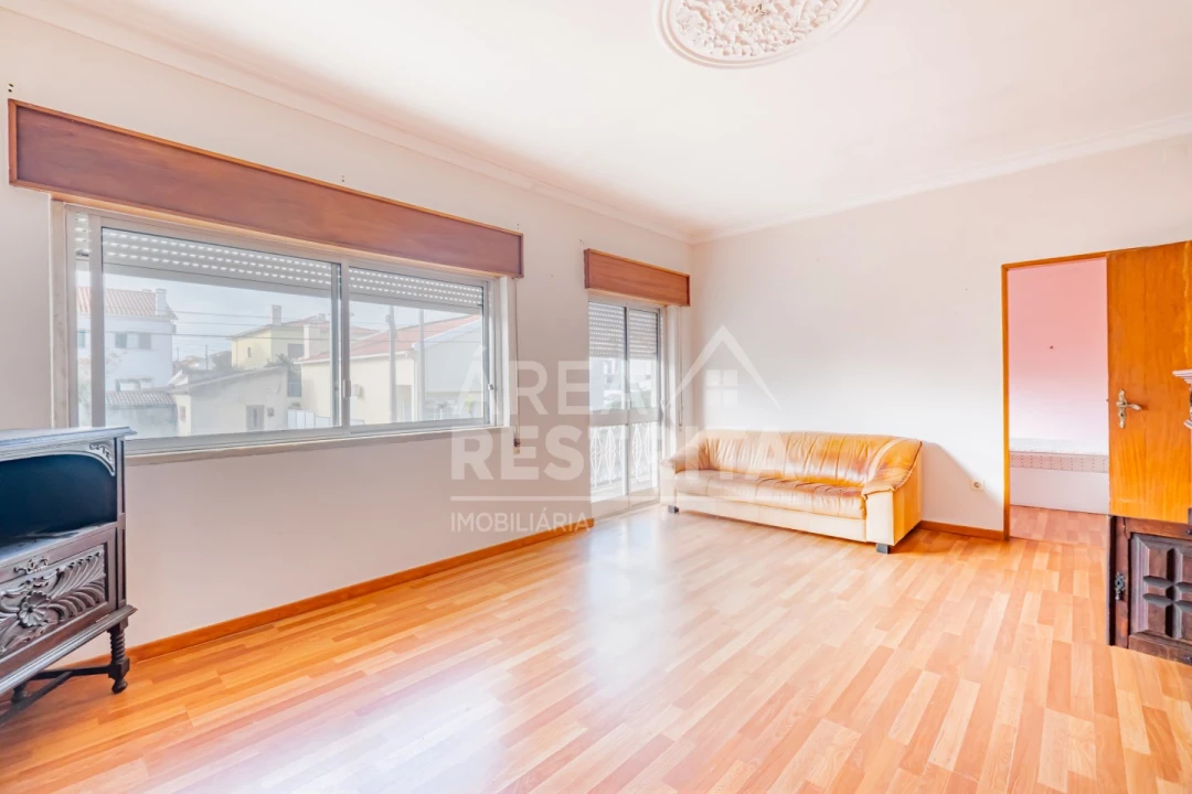 Moradia T5 para Venda em Quinta do Conde Foto 42