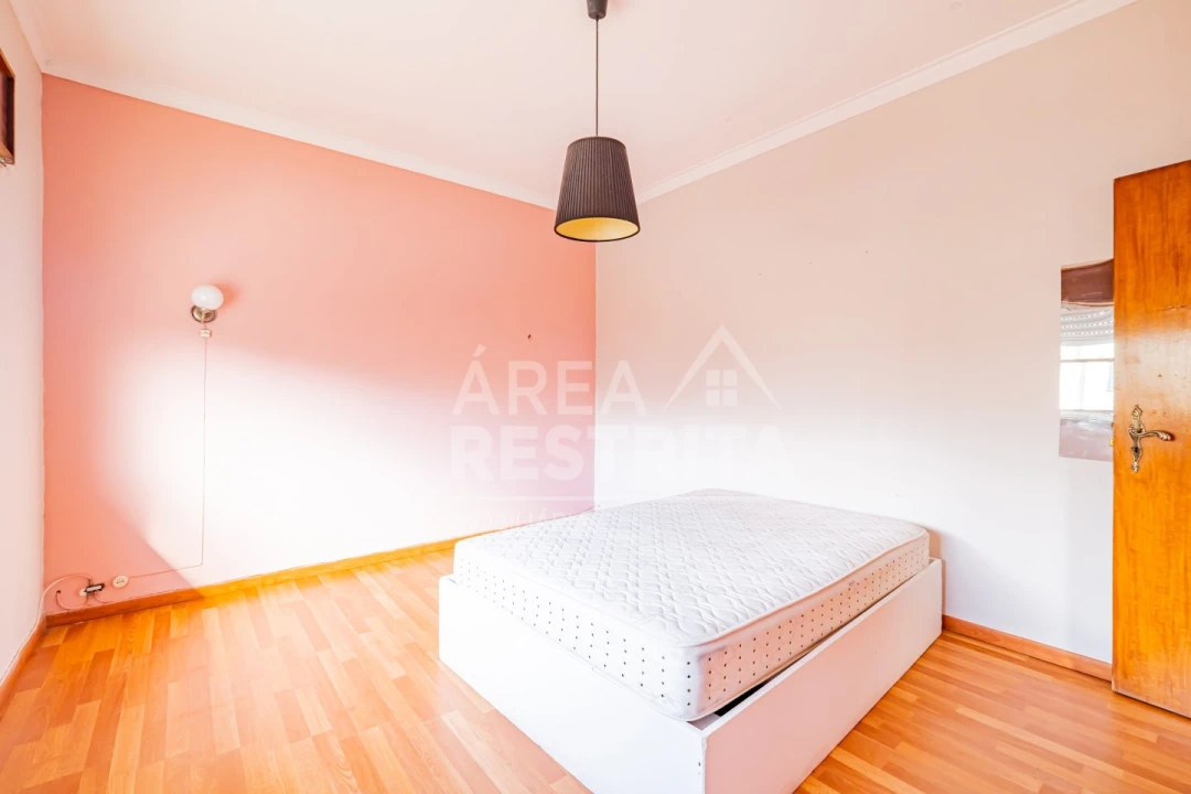 Moradia T5 para Venda em Quinta do Conde Foto 45