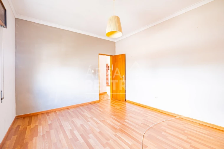 Moradia T5 para Venda em Quinta do Conde Foto 33