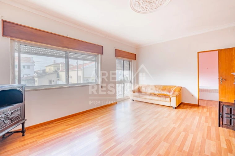 Moradia T5 para Venda em Quinta do Conde Foto 42