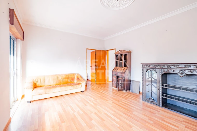 Moradia T5 para Venda em Quinta do Conde Foto 43