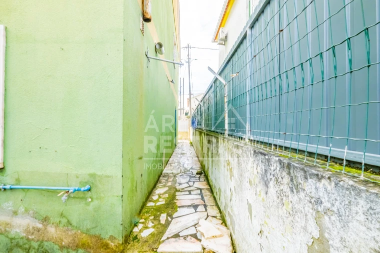 Moradia T5 para Venda em Quinta do Conde Foto 59