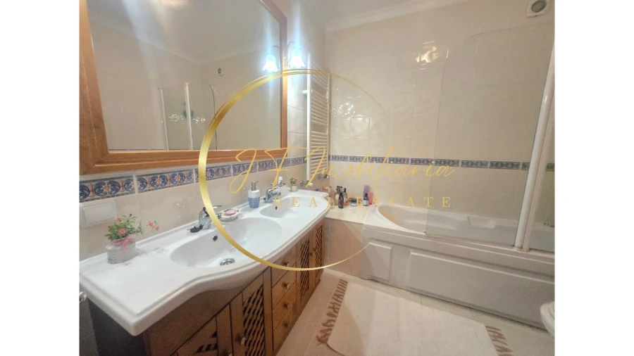 Moradia T4 para Venda em Esgueira Foto 12