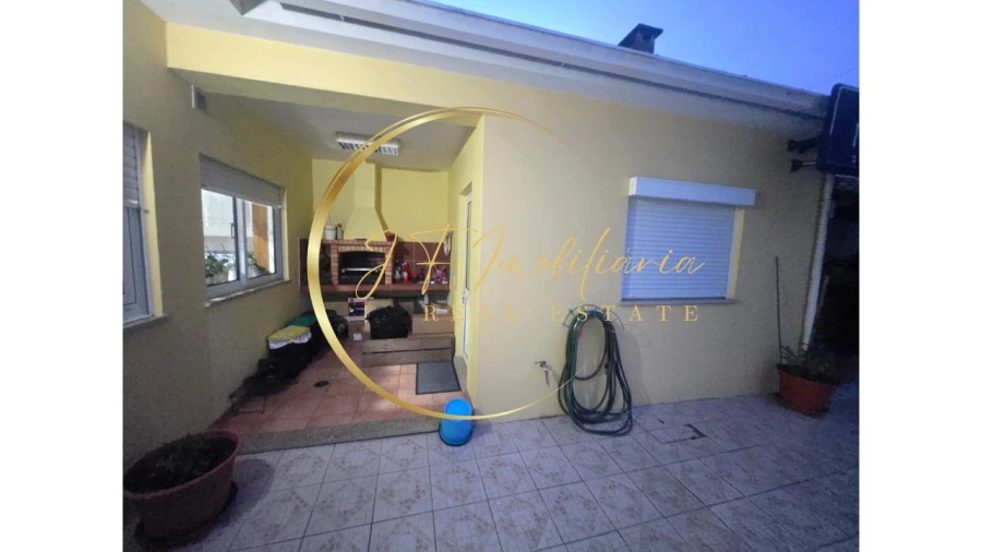 Moradia T4 para Venda em Esgueira Foto 24