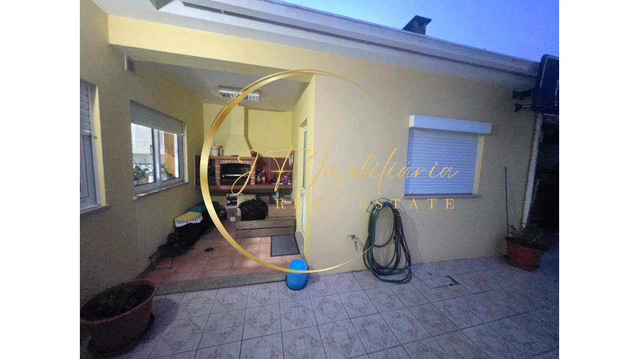 Moradia T4 para Venda em Esgueira Foto 24