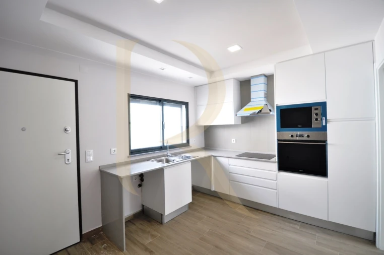 Moradia T3 para Venda em Quinta do Conde Foto 10