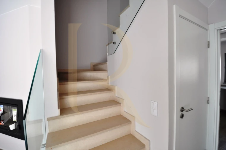 Moradia T3 para Venda em Quinta do Conde Foto 14