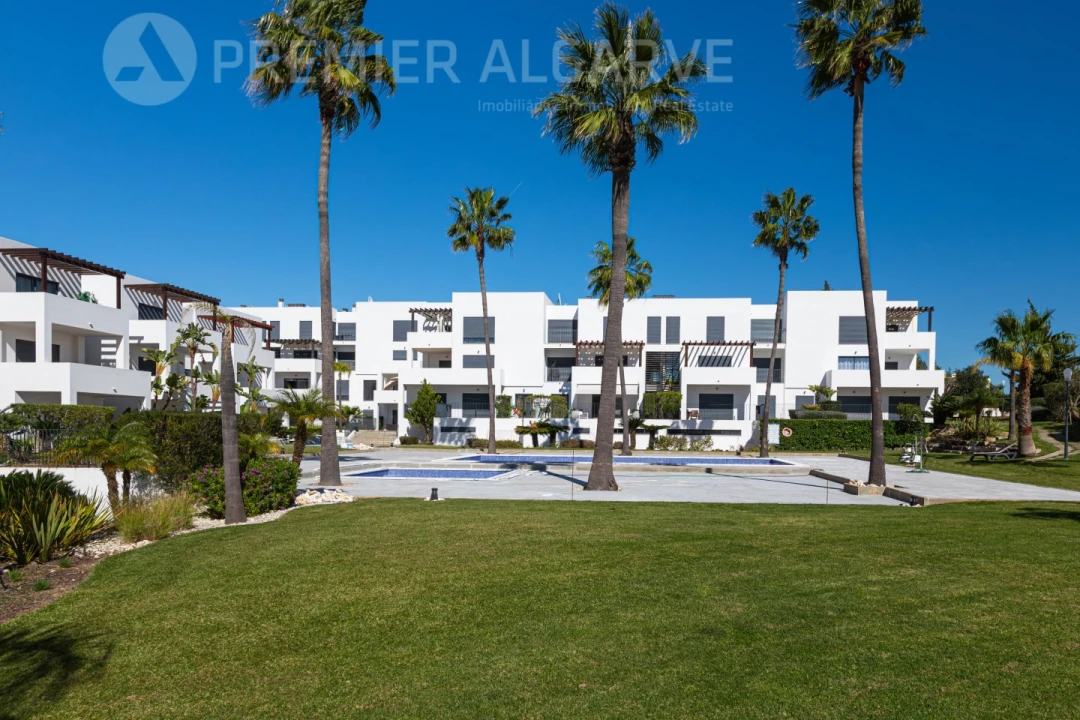 Apartamento T2 para Venda em Quarteira Foto 1