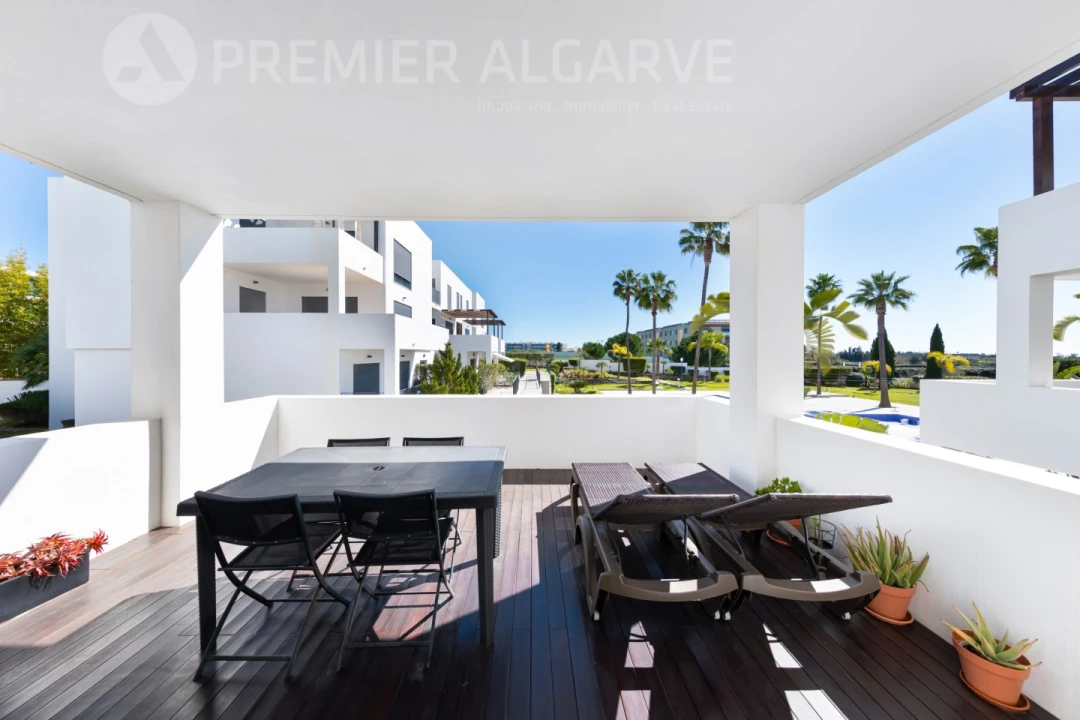 Apartamento T2 para Venda em Quarteira Foto 14