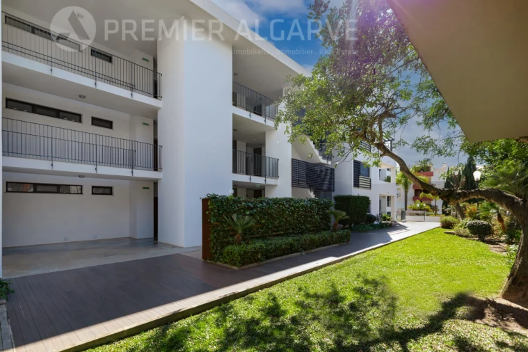 Apartamento T2 para Venda em Quarteira Foto 2