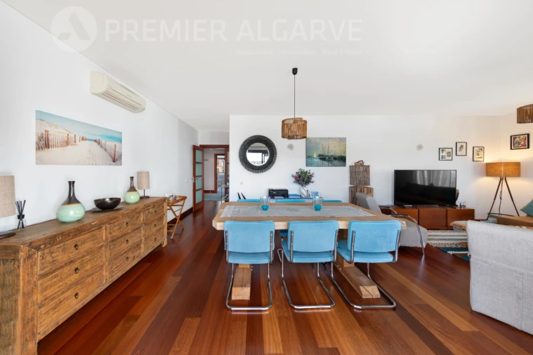 Apartamento T2 para Venda em Quarteira Foto 10