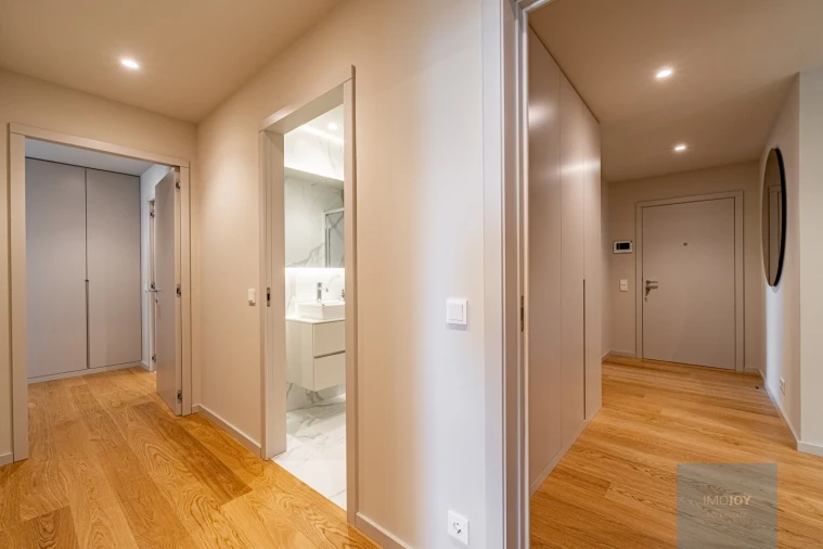 Apartamento T4 para Venda em Santa Marinha e São Pedro da Afurada Foto 26