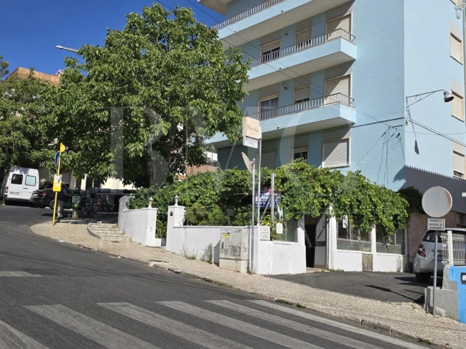 Negócio para Arrendamento em Ramada e Caneças Foto 2