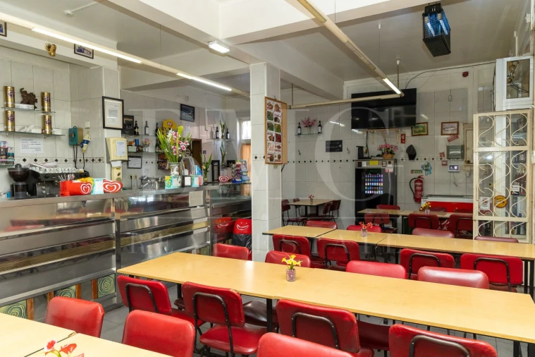 Negócio para Arrendamento em Ramada e Caneças Foto 3