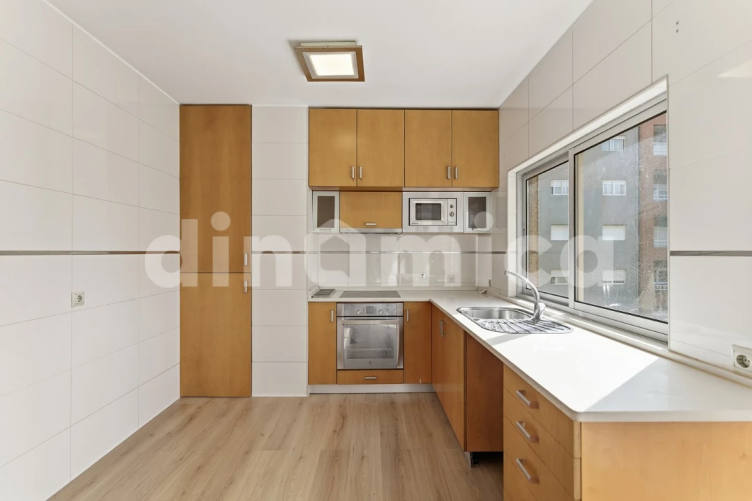 Apartamento T3 para Venda em Vila Nova de Famalicão e Calendário Foto 4