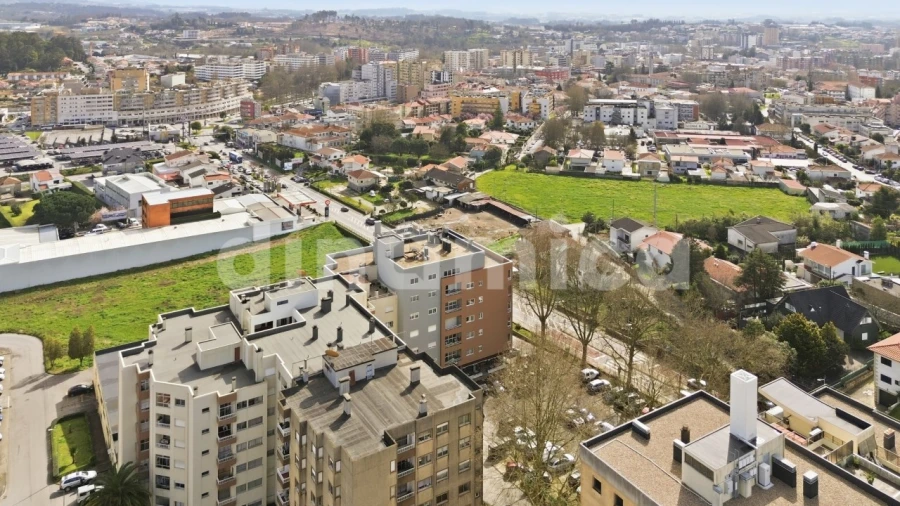 Apartamento T3 para Venda em Vila Nova de Famalicão e Calendário Foto 21